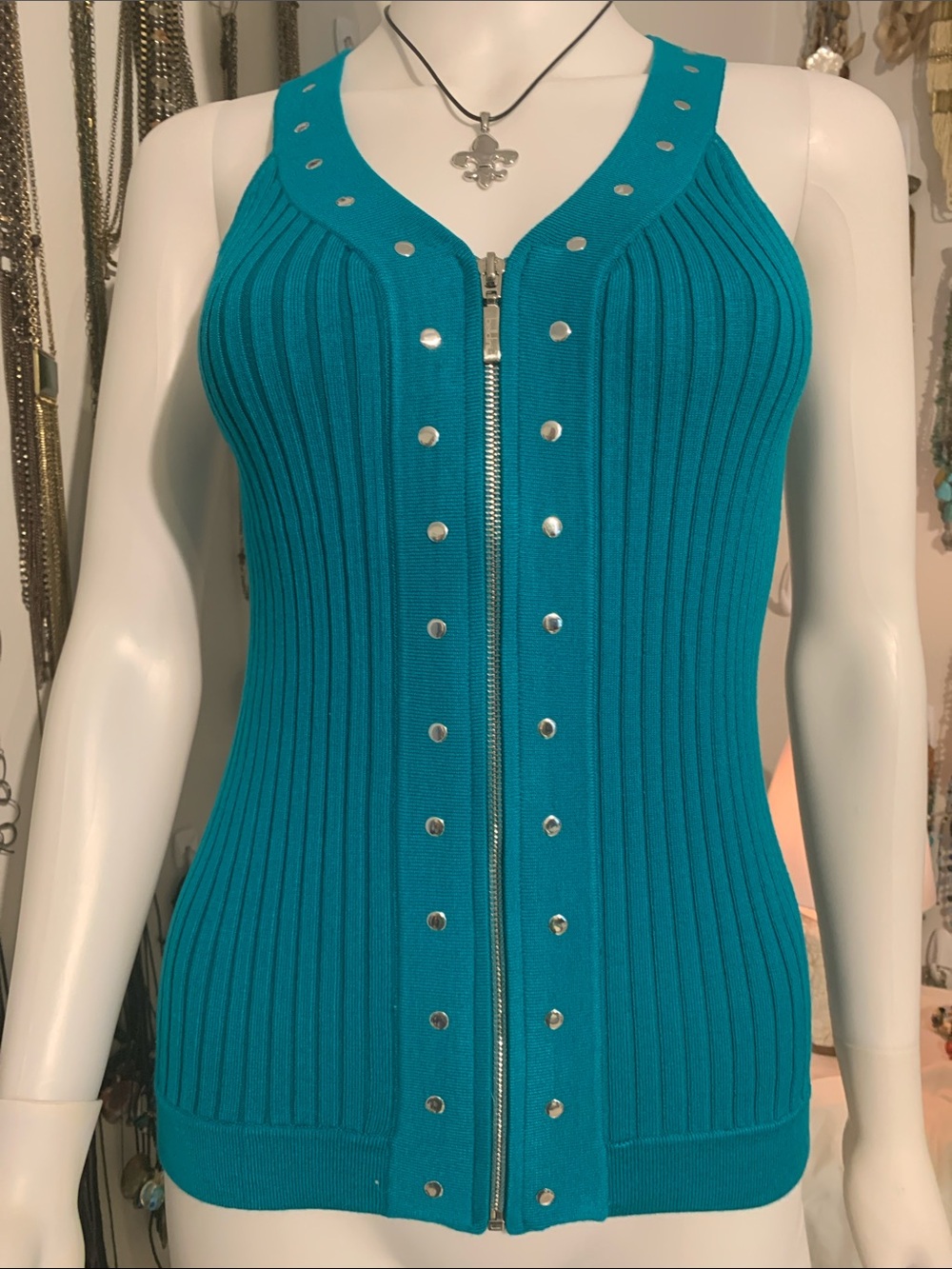 Bellini Teal Ribbed Tank with Silver-Tone Stud with necklace